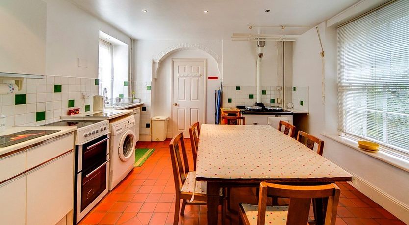 Photo of 3 Bed in Niton Undercliff