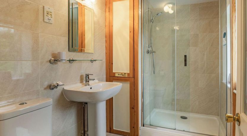 Photo of 4 Bed in Whitwell