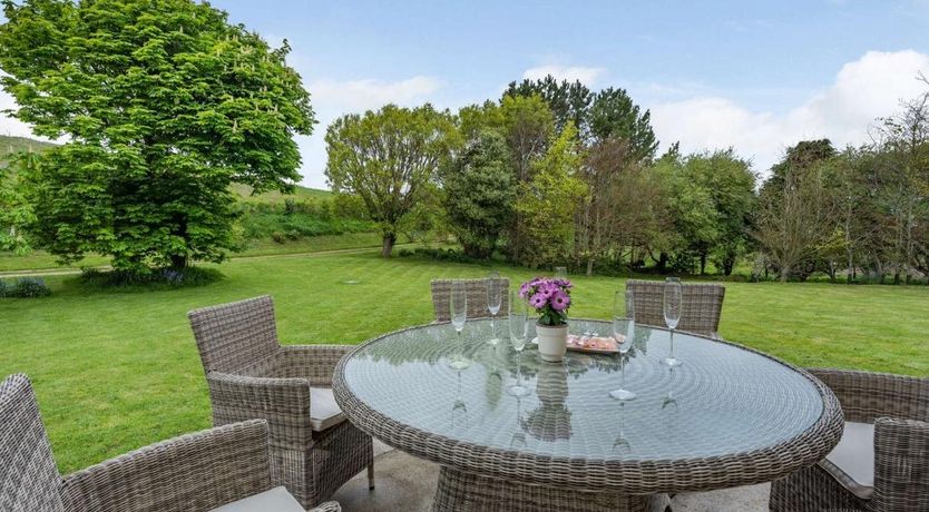 Photo of 4 Bed in Whitwell