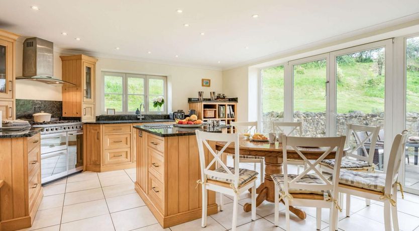 Photo of 4 Bed in Whitwell