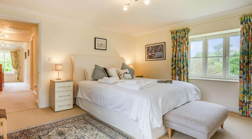 Photo of 4 Bed in Whitwell