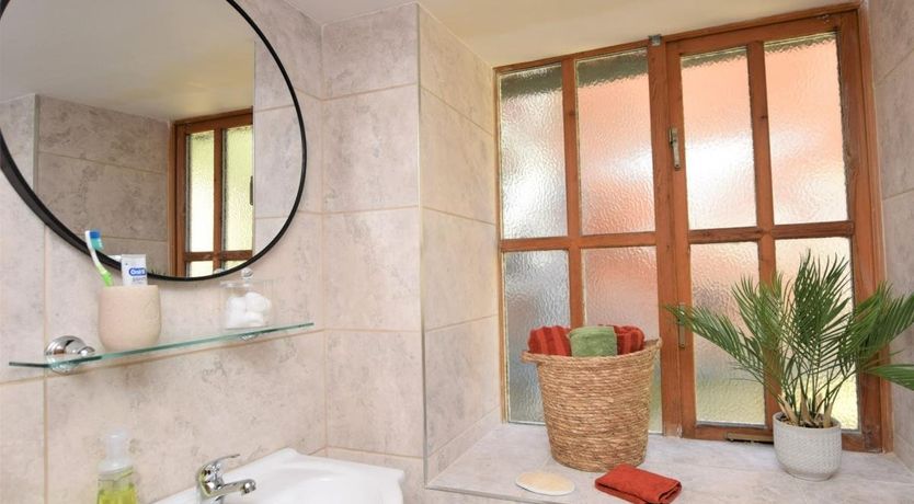 Photo of 2 Bed in Merstone