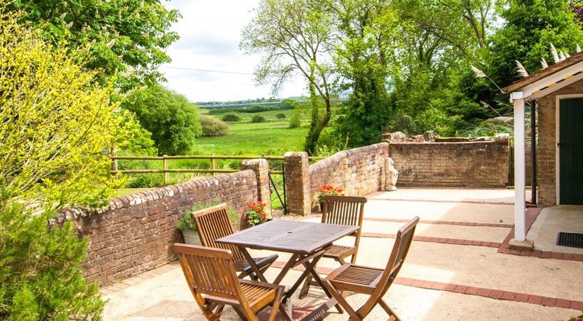 Photo of 2 Bed in Merstone