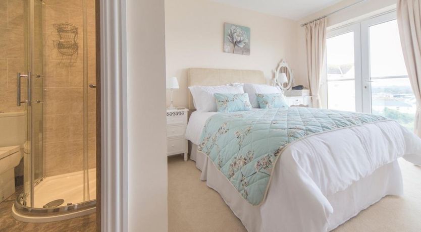 Photo of 3 Bed in Shanklin