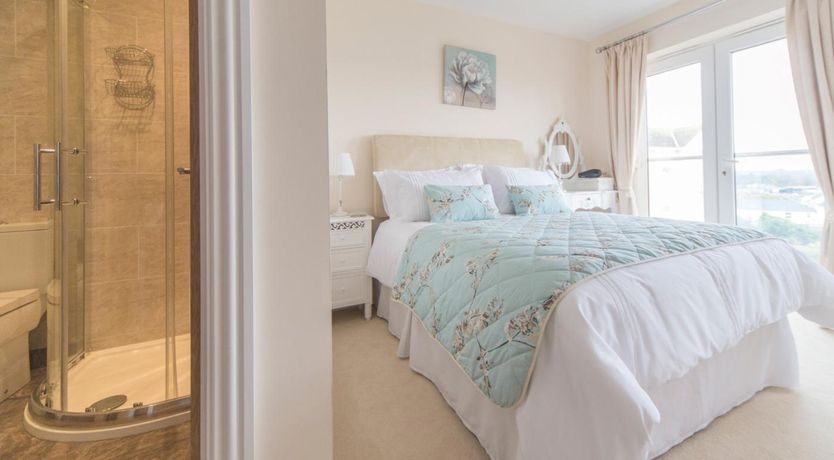 Photo of 3 Bed in Shanklin