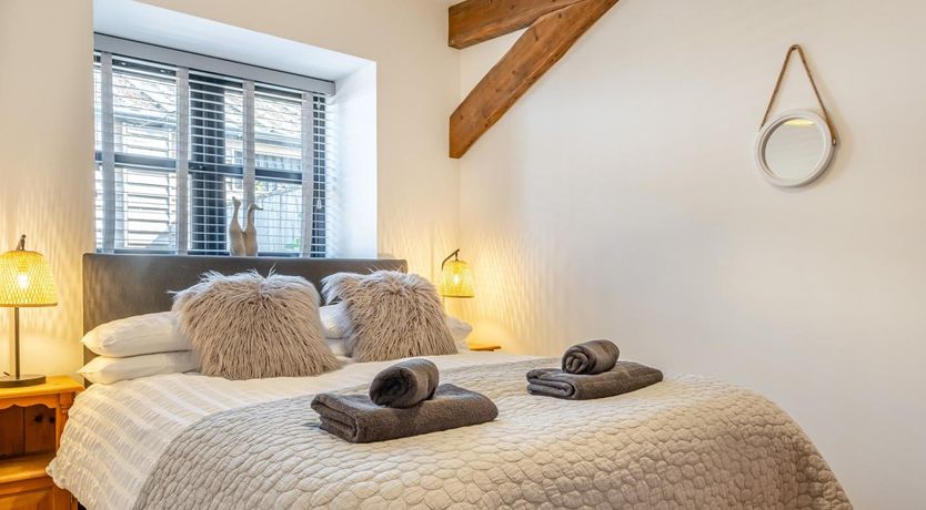 Photo of 2 Bed in Godshill