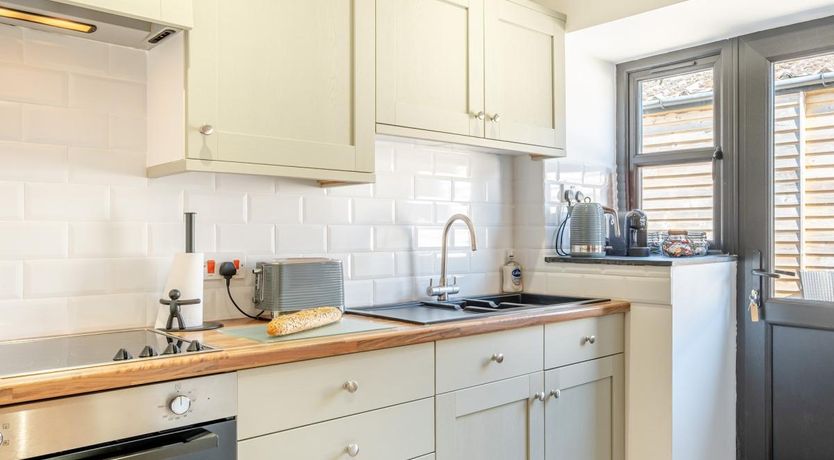 Photo of 2 Bed in Godshill