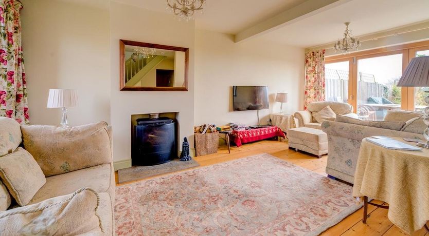 Photo of 4 Bed in Worth Matravers