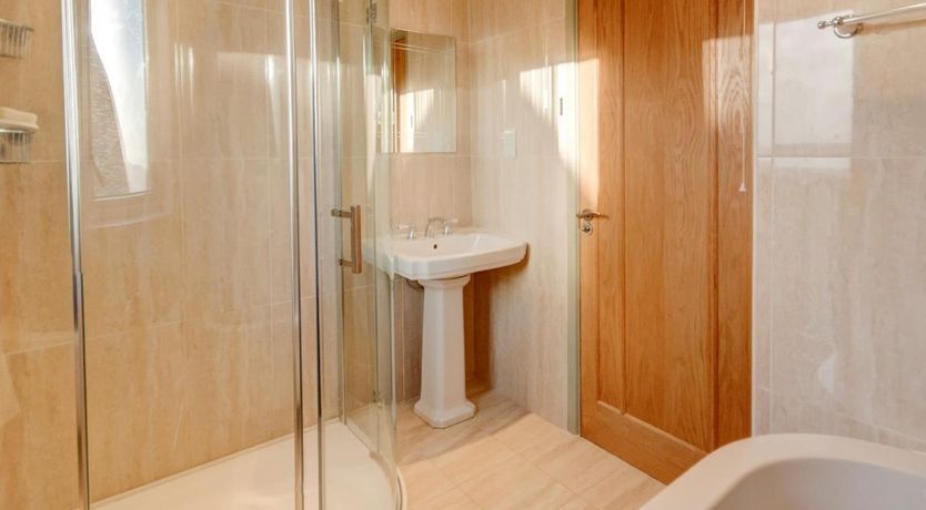 Photo of 4 Bed in Worth Matravers