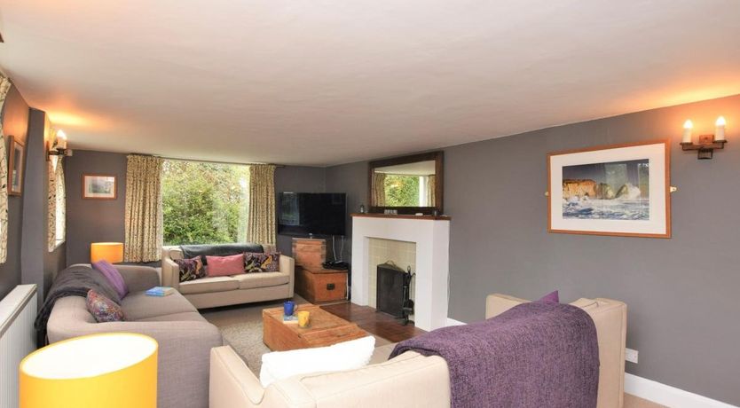 Photo of 4 Bed in Ningwood