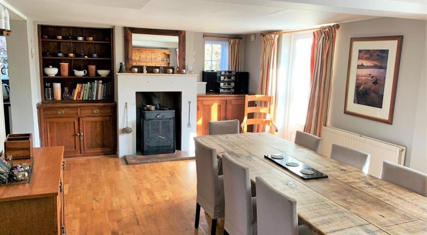 Photo of 4 Bed in Ningwood