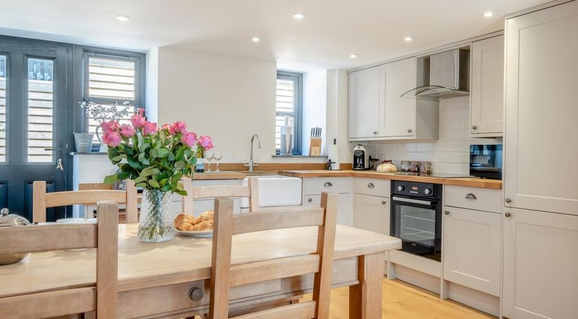 Photo of 2 Bed in Godshill