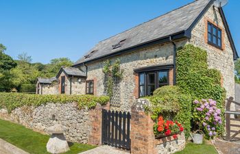 2 Bed in Godshill Holiday Cottage