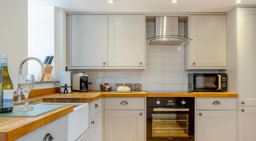 Photo of 2 Bed in Godshill