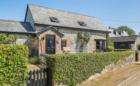 Photo of 2 Bed in Godshill