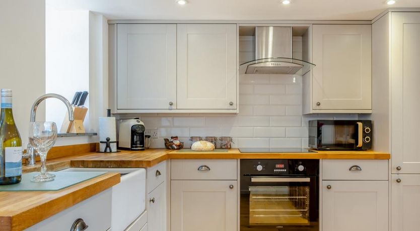 Photo of 2 Bed in Godshill