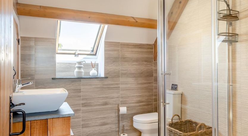 Photo of 2 Bed in Godshill