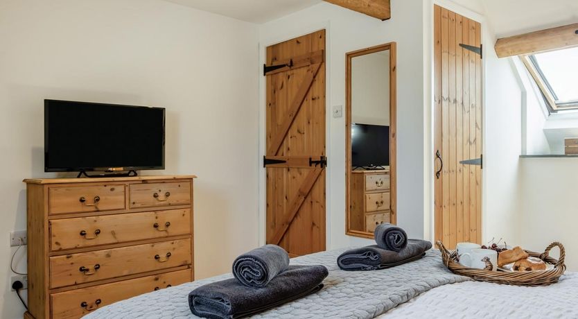 Photo of 2 Bed in Godshill
