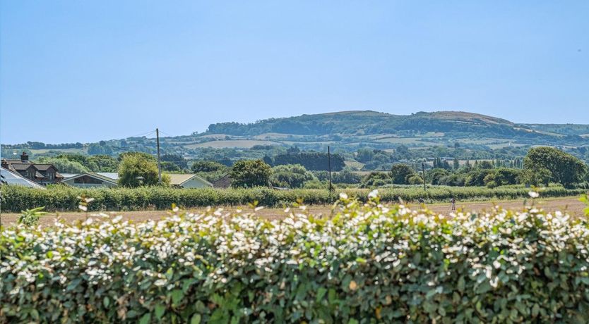 Photo of 2 Bed in Godshill