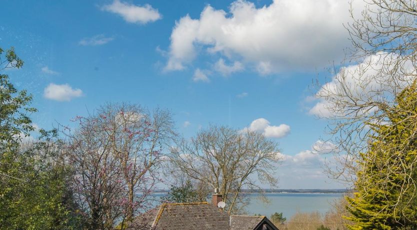 Photo of 3 Bed in Gurnard