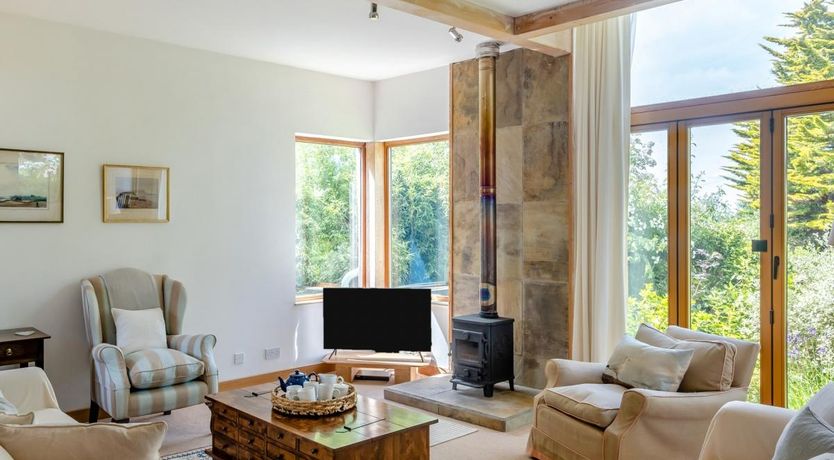 Photo of 3 Bed in Gurnard