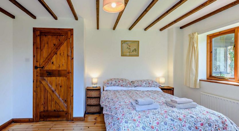 Photo of 5 Bed in Wareham