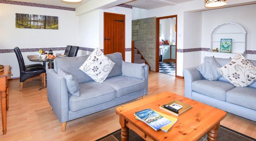 Photo of 2 Bed in Godshill