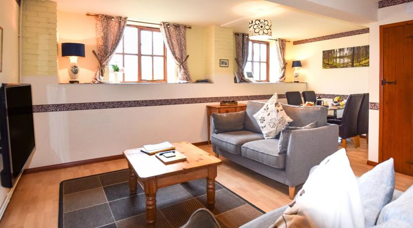 Photo of 2 Bed in Godshill