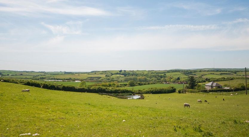 Photo of 2 Bed in Godshill