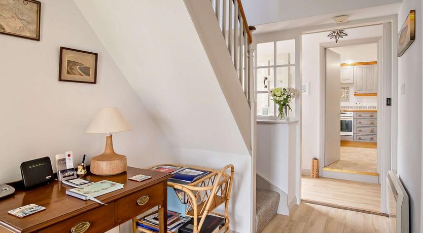 Photo of 3 Bed in Niton Undercliff