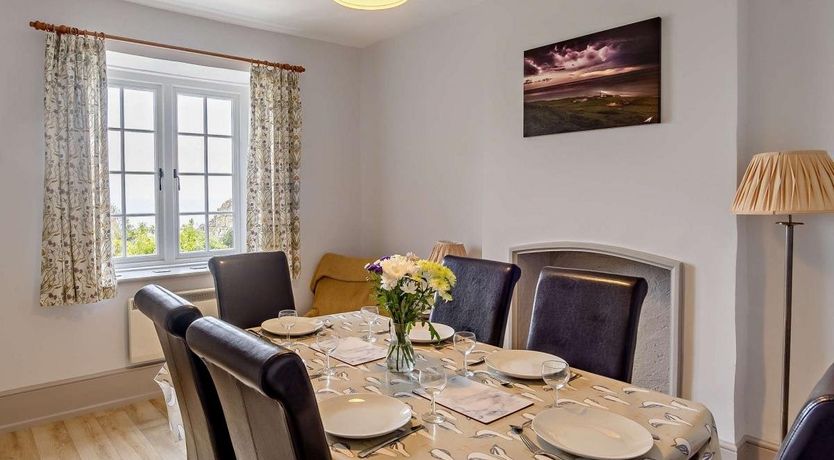 Photo of 3 Bed in Niton Undercliff