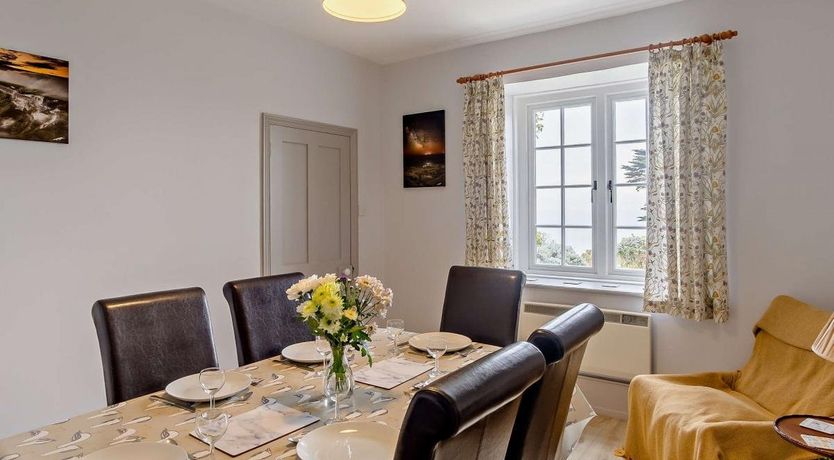 Photo of 3 Bed in Niton Undercliff