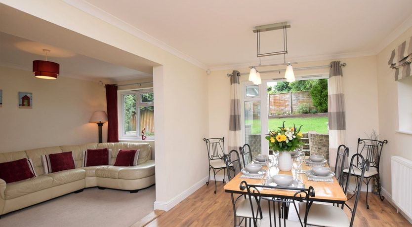 Photo of 4 Bed in Seaview