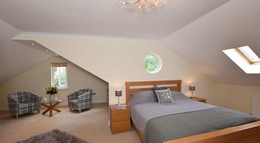 Photo of 4 Bed in Seaview