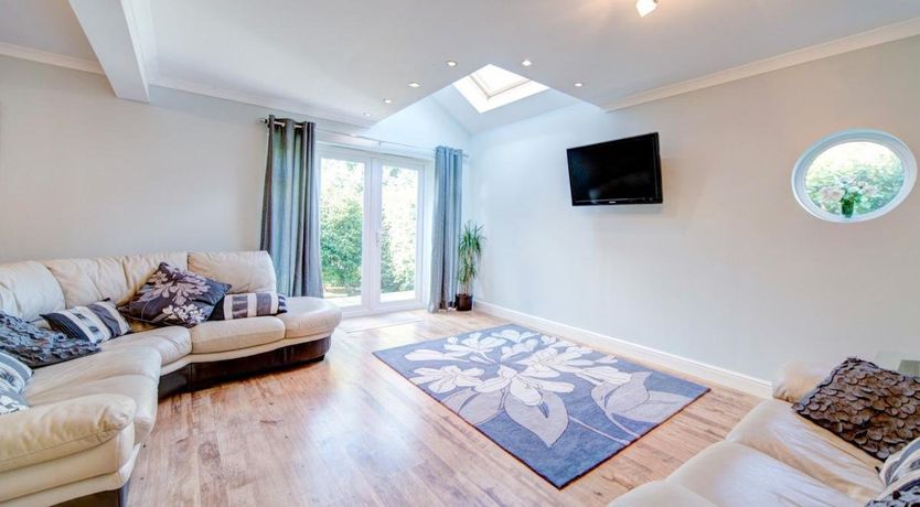 Photo of 4 Bed in Seaview