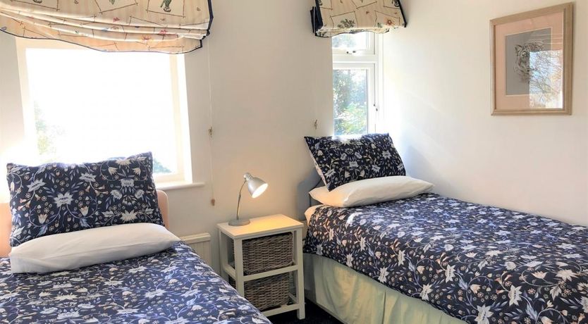 Photo of 4 Bed in Ventnor