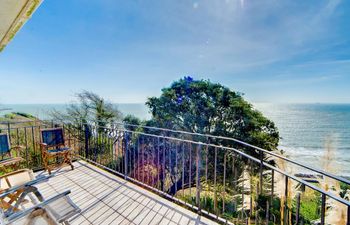 4 Bed in Ventnor Holiday Cottage