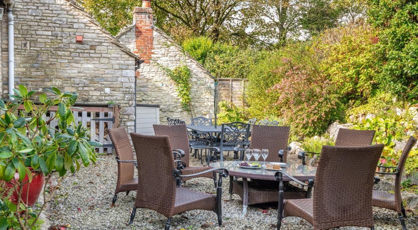 Photo of 4 Bed in Worth Matravers