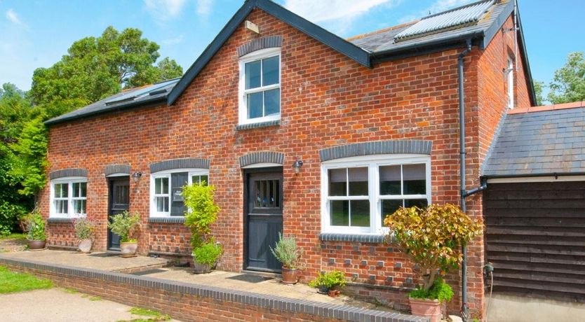 Photo of in Alverstone (IC160)