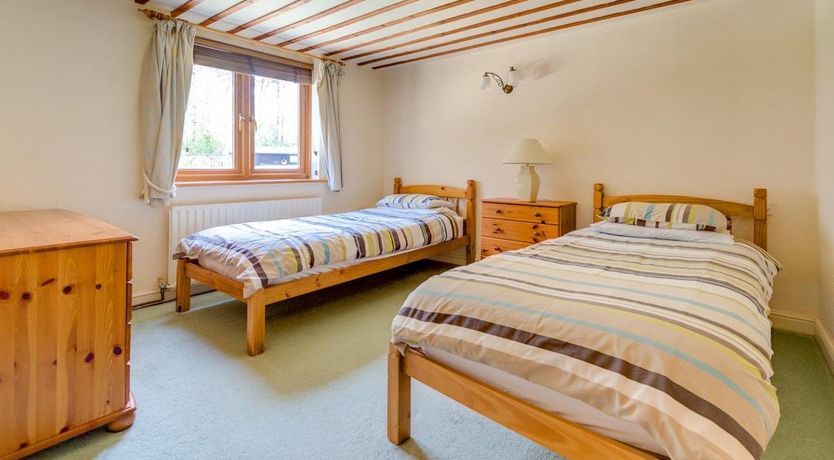 Photo of 5 Bed in Arne