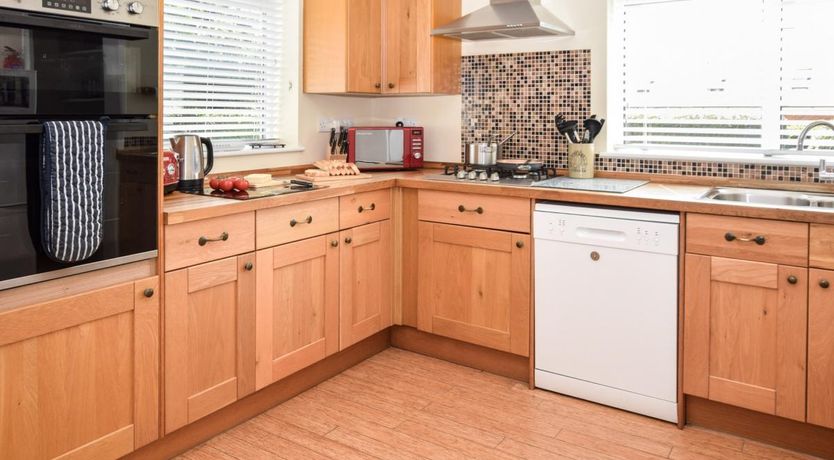 Photo of 3 Bed in Totland Bay