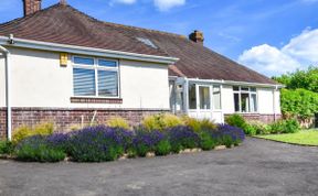 Photo of in Totland Bay (IC110)