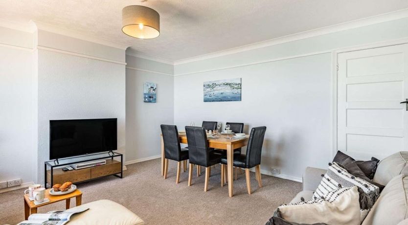 Photo of 3 Bed in Swanage