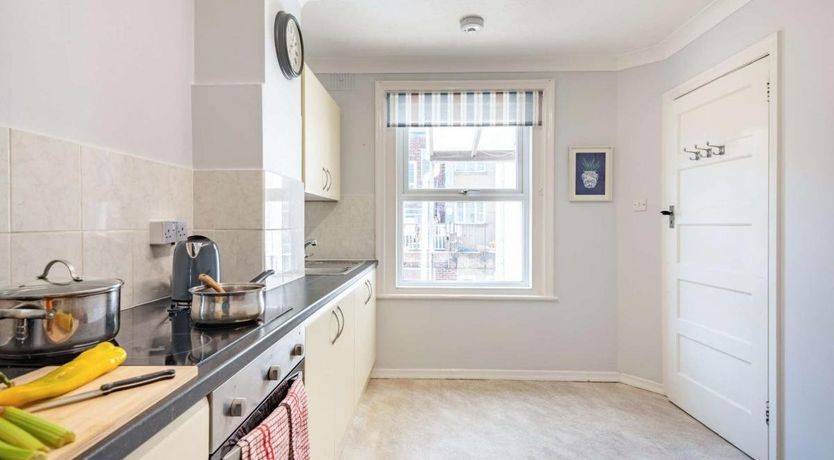 Photo of 3 Bed in Swanage