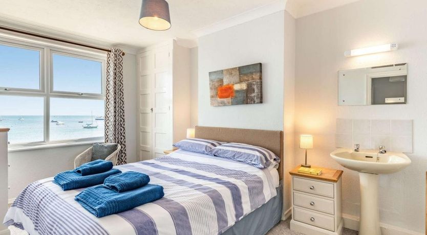 Photo of 3 Bed in Swanage