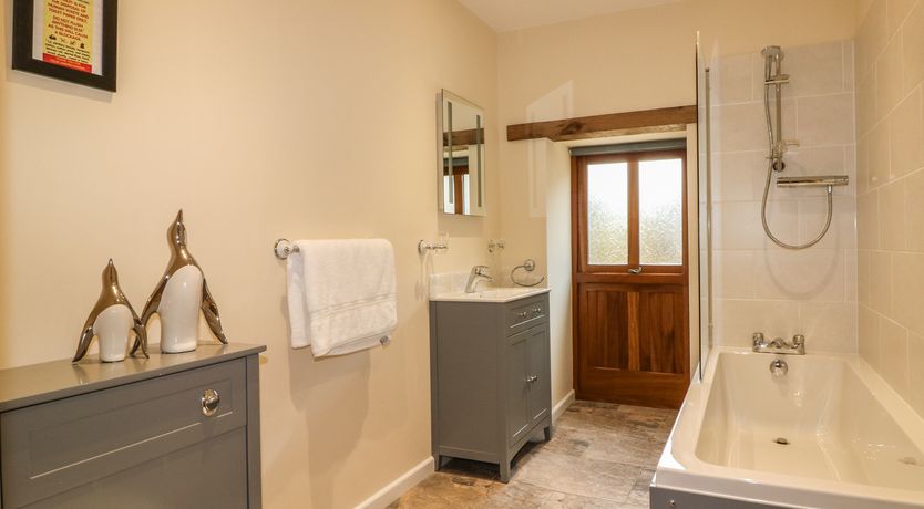 Photo of Swifts Barn