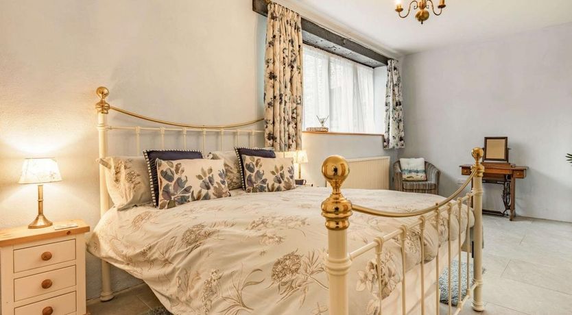 Photo of 2 Bed in Buckland Brewer