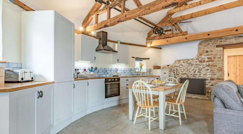 Photo of 2 Bed in Buckland Brewer