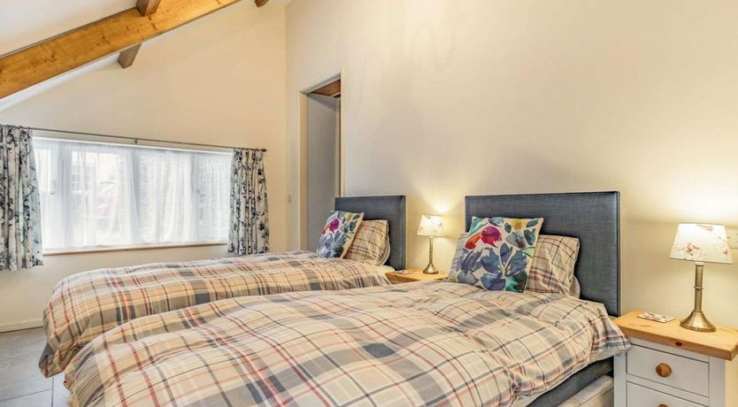 Photo of 2 Bed in Buckland Brewer