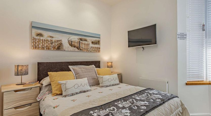 Photo of 2 Bed in Brixham